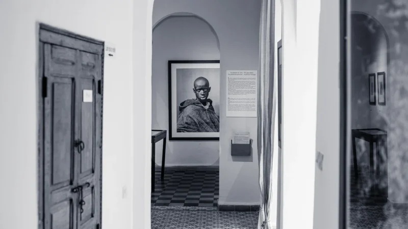Artens Ościeżnica Regulowana Do Skrzydeł Bezprzylgowych 90 Lewa Biała 80-100mm