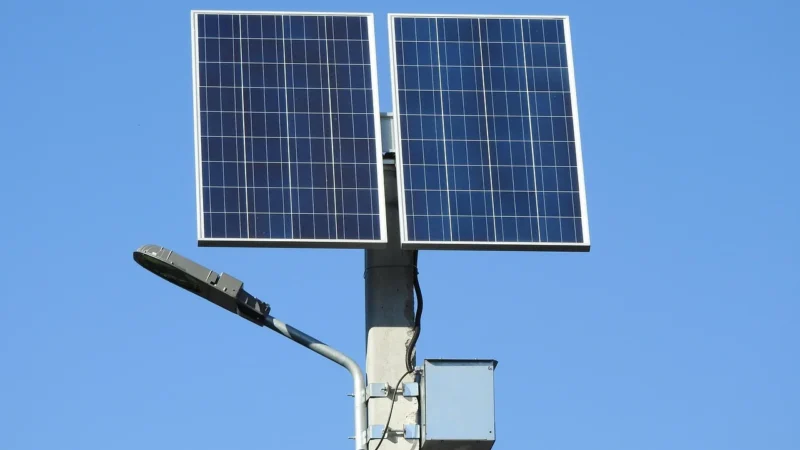 Jak Systemy Magazynowania Energii Wspierają Fotowoltaikę: Praktyczne Wskazówki
