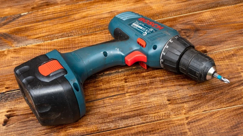 Makita Wiertarko-Wkrętarka 18V 2X1,5Ah 457DWE10